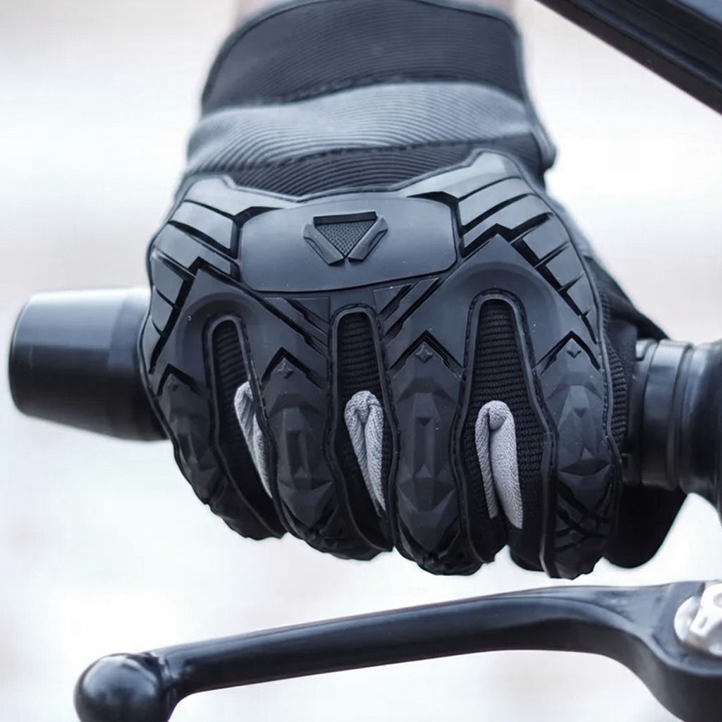 Korda Droid Riding Gloves knuckles
